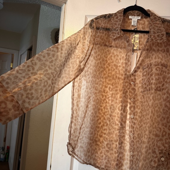 Sheer blouse. NWT. Xl - Picture 3 of 4